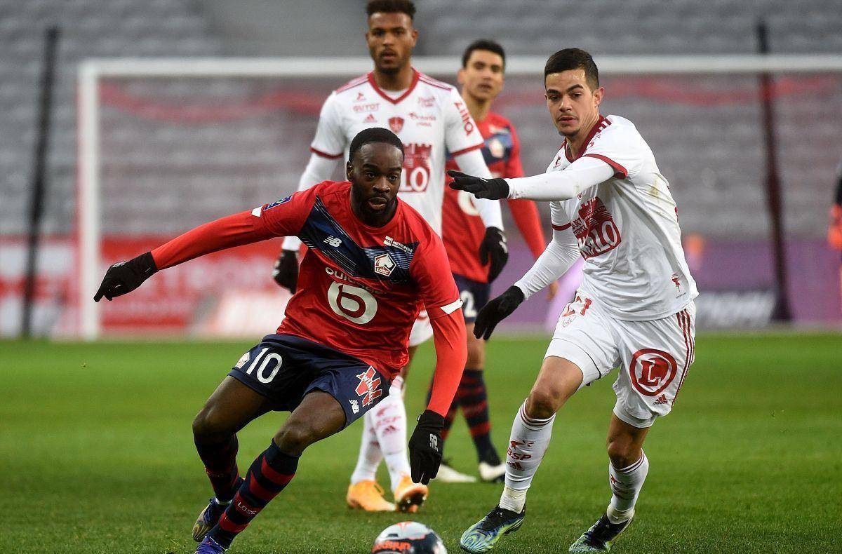 他的无球跑 他的无球跑