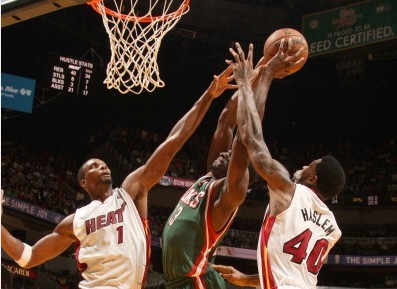 泰安举行 泰安举行