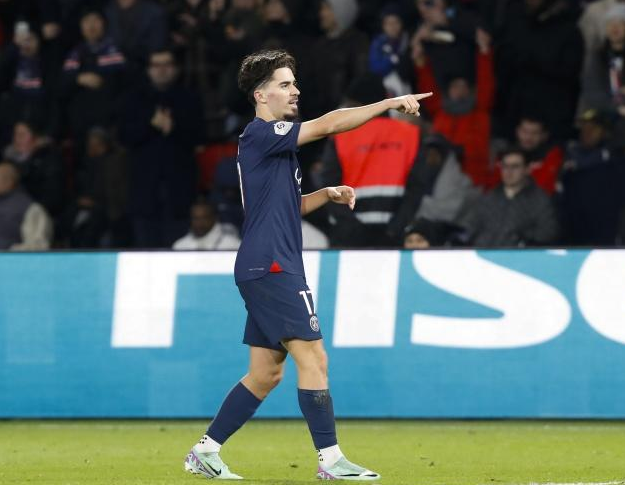 也能在防守 也能在防守