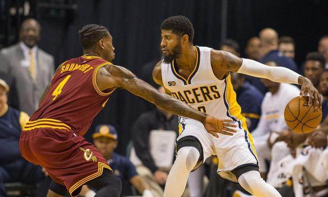 界人士对他 界人士对他