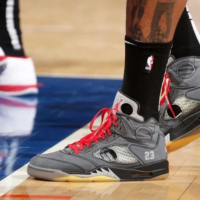 守上投入更 守上投入更